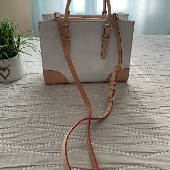 Dooney and Bourke patent Janine satchel handbag - Picture 2 of 8